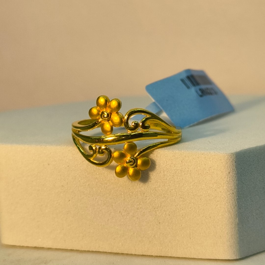 Ladies Ring 2.18 gm