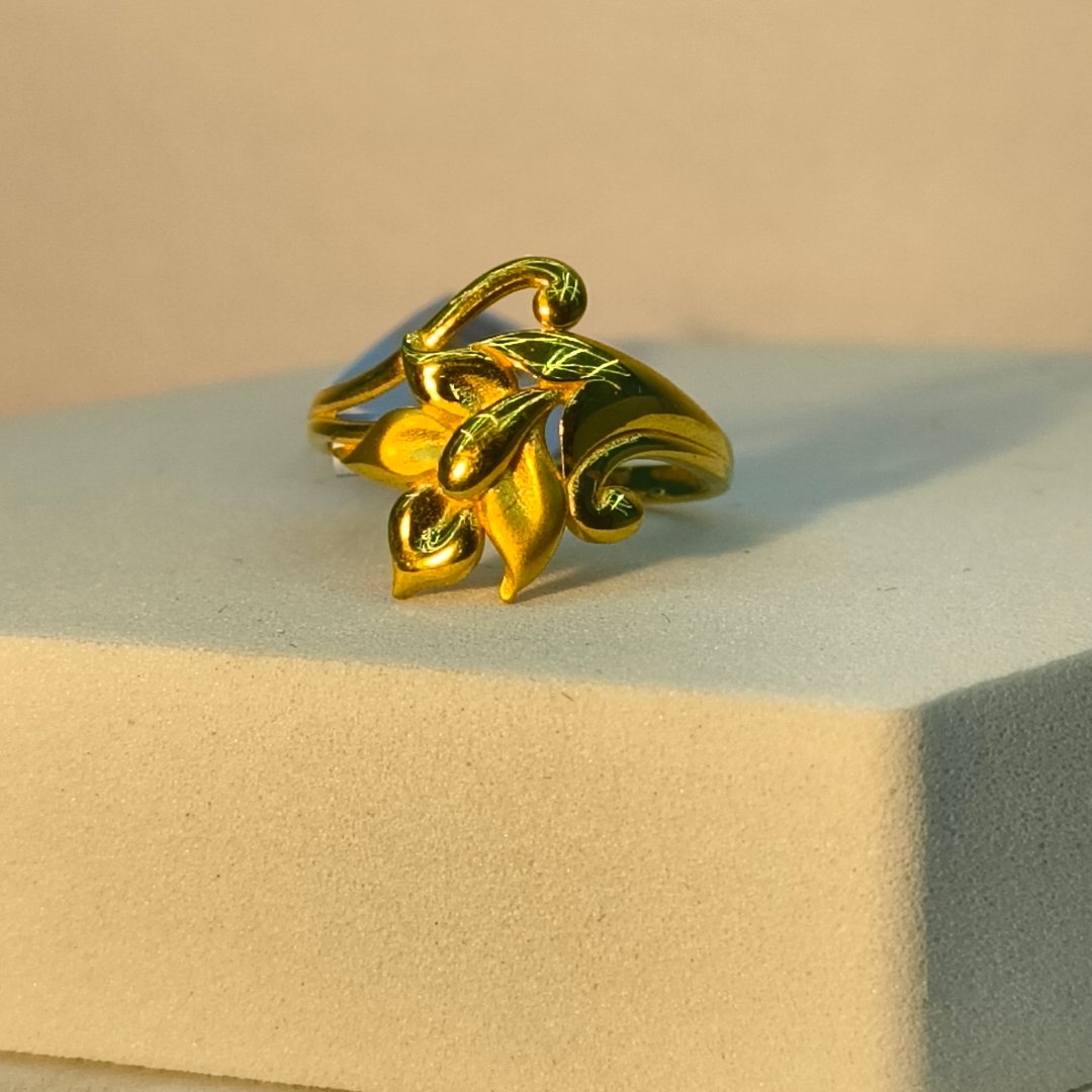 Ladies Ring 2.26 gm